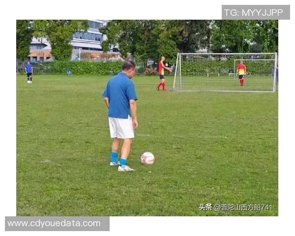 因足球打人引发争议 球星恶劣行为背后的深层次问题解析